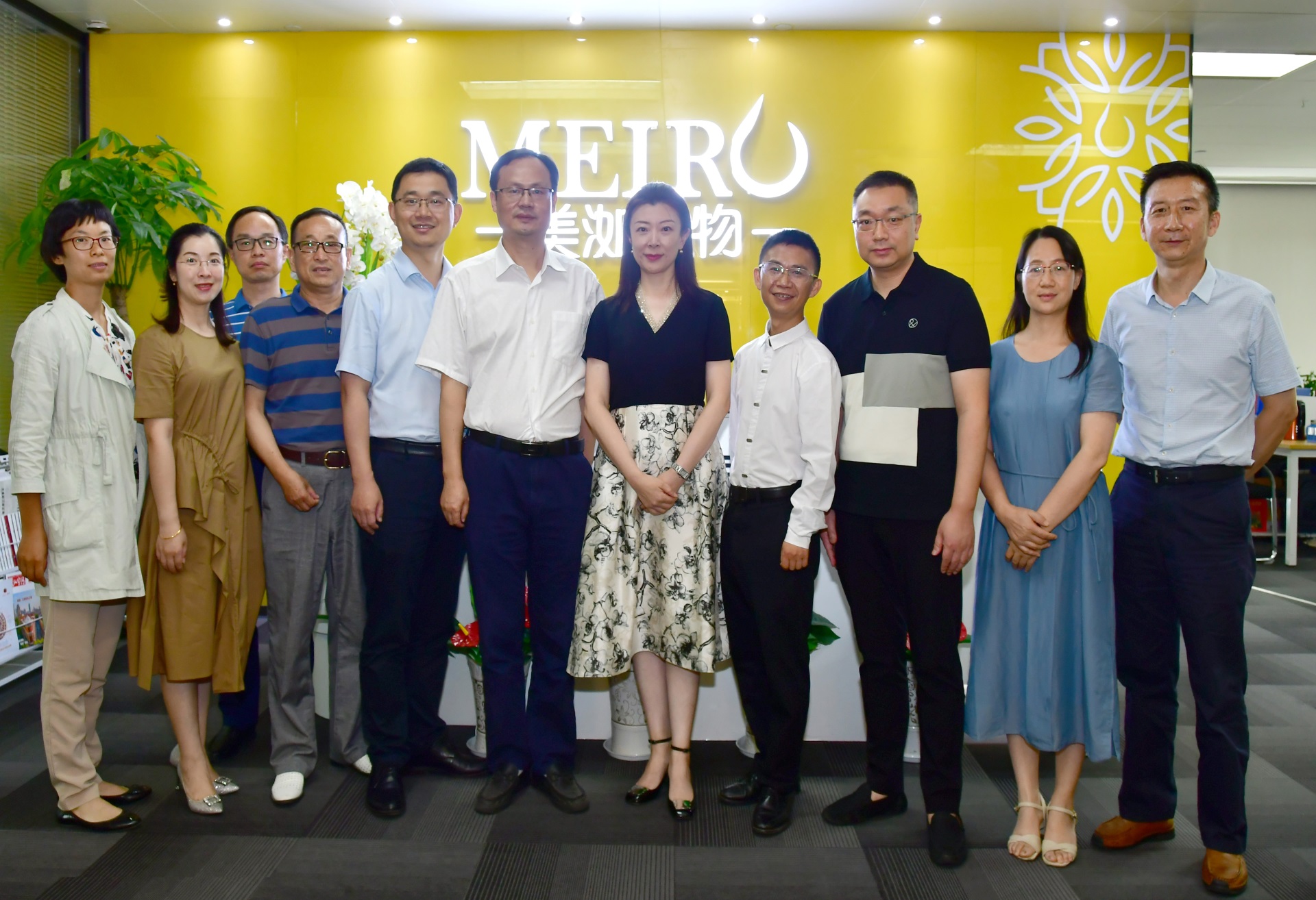 聚力同行，共贏未來。東信醫(yī)藥集團與武漢輕工大學(xué)成功舉辦校企合作交...