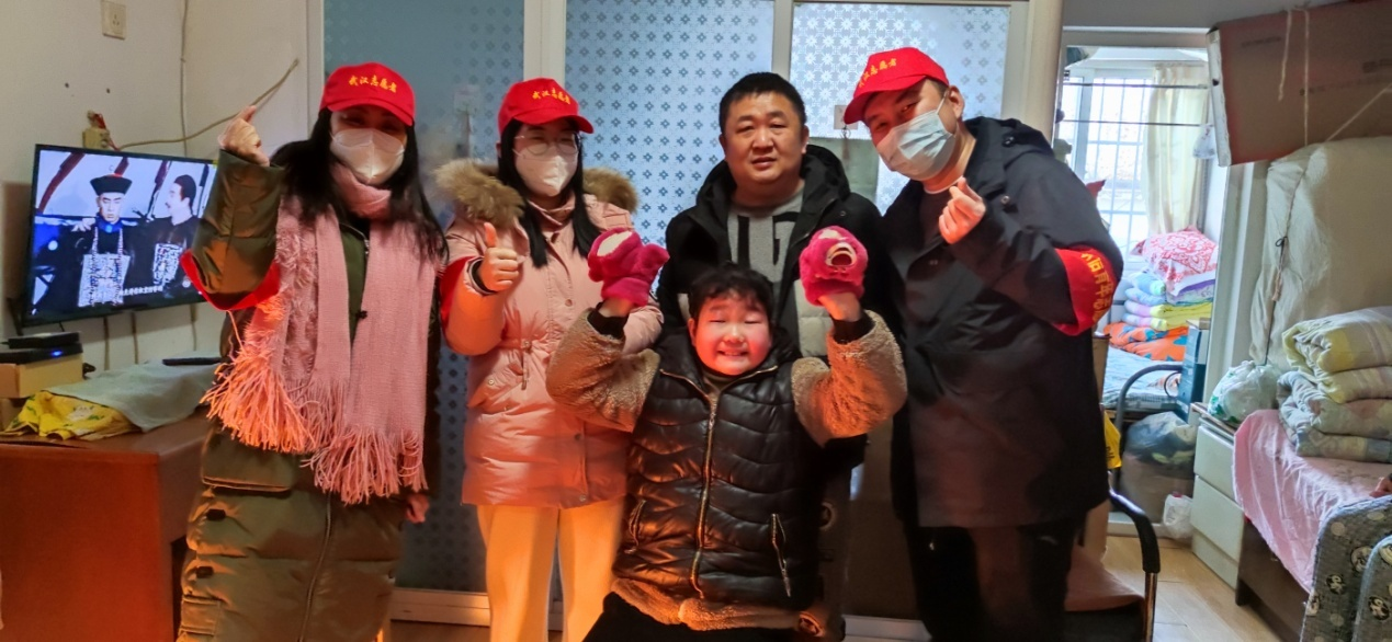 點亮愛心，幫扶成長 | 東信醫(yī)藥團支部為扶貧結(jié)對兒童送溫暖